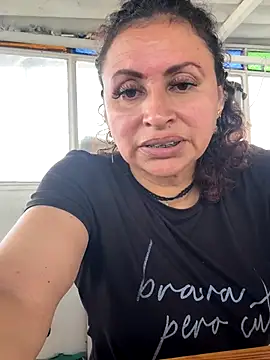 Snapshot of SheraHadee chatting on 10.03.25 SheraHadee online show from 10.03.25