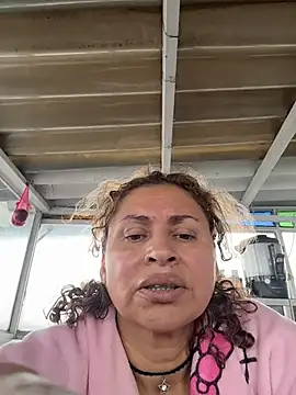 Snapshot of SheraHadee chatting on 10.23.25 SheraHadee online show from 10.23.25