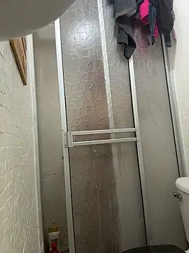 Snapshot of SheraHadee chatting on 11.02.25 SheraHadee online show from 11.02.25