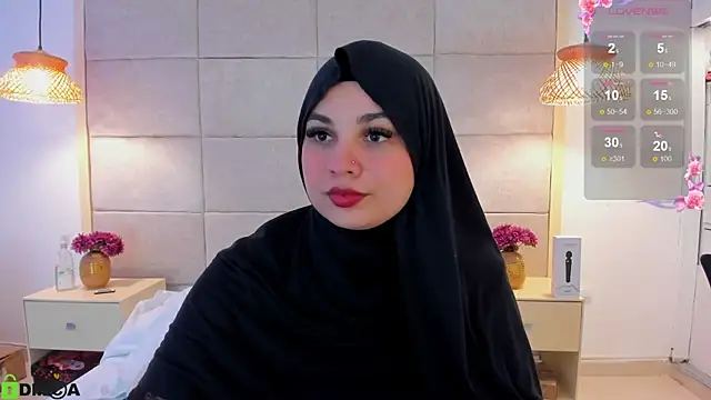 Snapshot of _anjum_ chatting on 03.04.25 anjum online show from 03.04.25