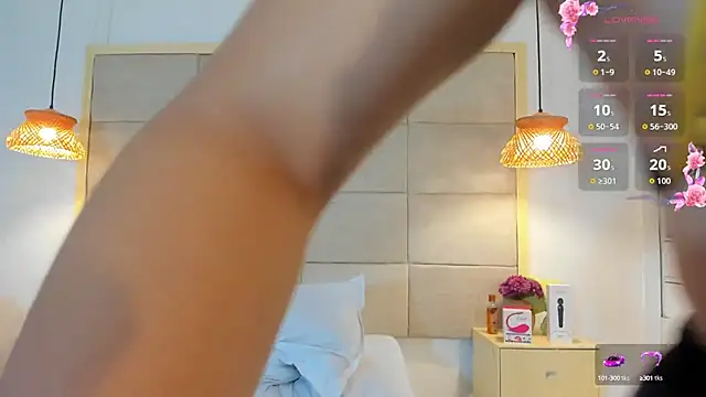 Snapshot of _anjum_ chatting on 09.13.25 anjum online show from 09.13.25