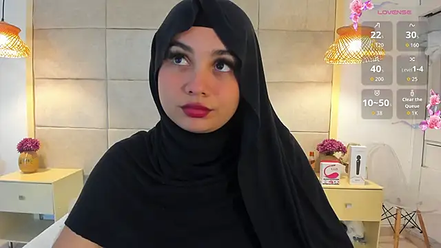 Snapshot of _anjum_ chatting on 09.17.25 anjum online show from 09.17.25