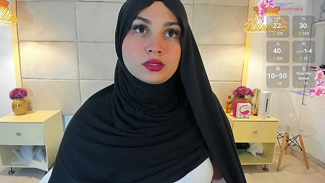 Snapshot of _anjum_ chatting on 09.25.25 anjum online show from 09.25.25