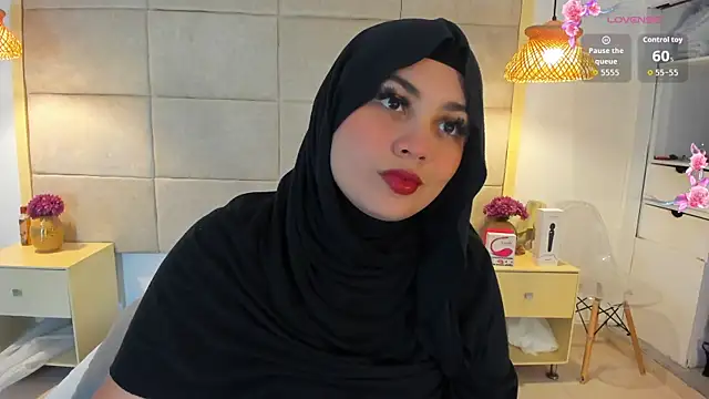 Snapshot of _anjum_ chatting on 10.20.25 anjum online show from 10.20.25