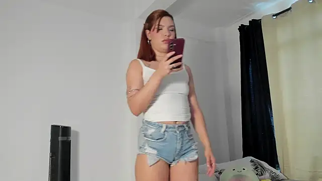 Snapshot of Emperatriiz chatting on 03.10.26 Emperatriiz online show from 03.10.26