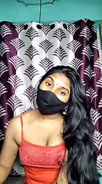 Snapshot of Luv_Adite20 chatting on 02.08.25 Luv Adite20 online show from 02.08.25