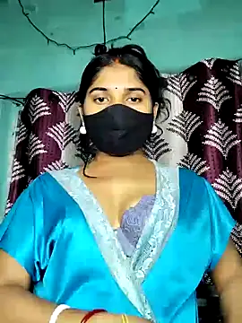 Snapshot of Luv_Adite20 chatting on 02.28.25 Luv Adite20 online show from 02.28.25