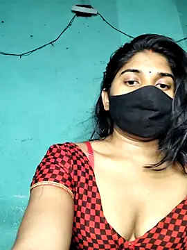 Snapshot of Luv_Adite20 chatting on 03.07.25 Luv Adite20 online show from 03.07.25