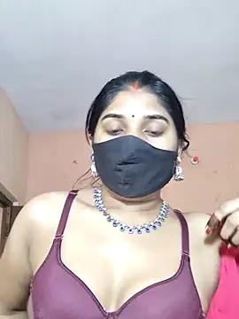 Snapshot of Luv_Adite20 chatting on 10.30.25 Luv Adite20 online show from 10.30.25