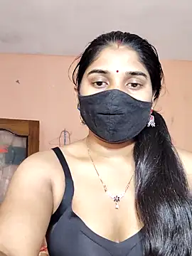 Snapshot of Luv_Adite20 chatting on 11.08.25 Luv Adite20 online show from 11.08.25