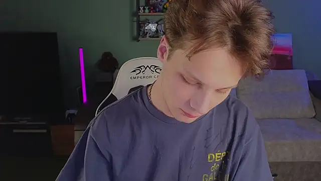 TeddyLiLboy online show from 04.05.26