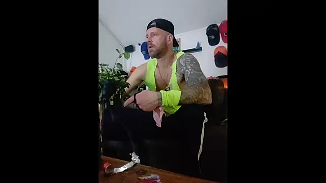 eltoulou online show from 01.12.25