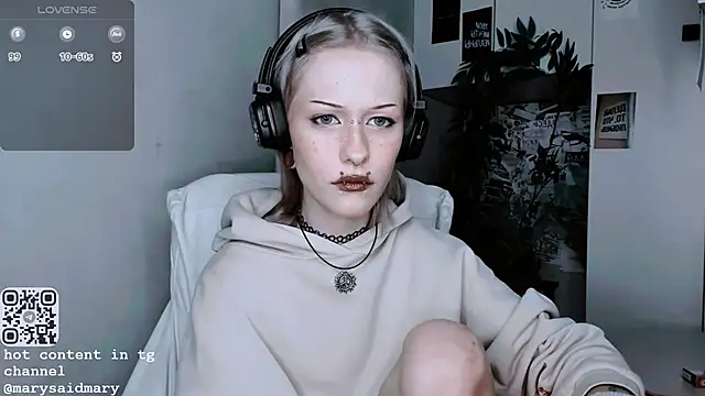 Snapshot of say_mary chatting on 09.30.25 say mary online show from 09.30.25