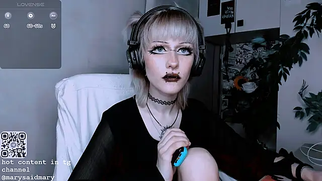 Snapshot of say_mary chatting on 10.06.25 say mary online show from 10.06.25