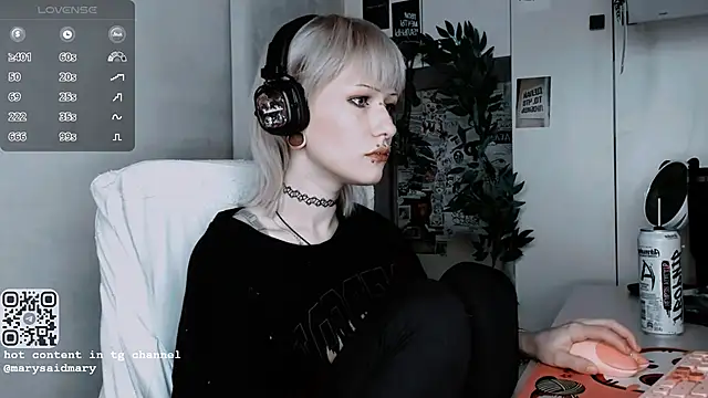 Snapshot of say_mary chatting on 10.13.25 say mary online show from 10.13.25