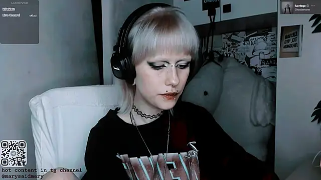 Snapshot of say_mary chatting on 10.23.25 say mary online show from 10.23.25