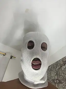 Snapshot of Alex_Teau chatting on 01.25.25 Alex Teau online show from 01.25.25