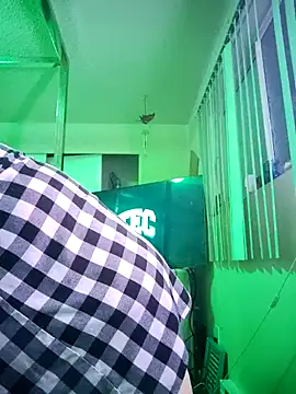 BeckiTooSweet online show from 02.08.25