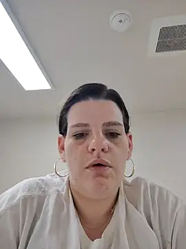 BeckiTooSweet online show from 09.12.25