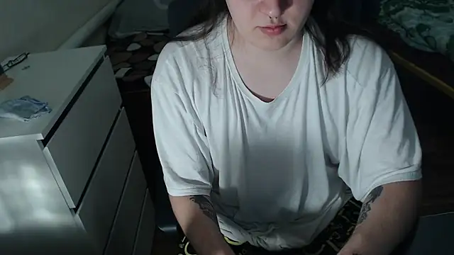 EvaMiron online show from 10.27.25