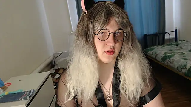 EvaMiron online show from 02.14.26