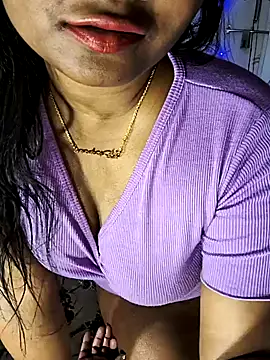 FANTASY QUEEN 07 online show from 02.26.25