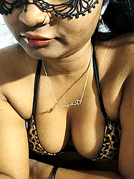 Snapshot of FANTASY_QUEEN_07 chatting on 09.24.25 FANTASY QUEEN 07 online show from 09.24.25