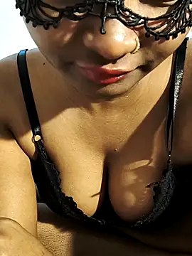 Snapshot of FANTASY_QUEEN_07 chatting on 10.06.25 FANTASY QUEEN 07 online show from 10.06.25