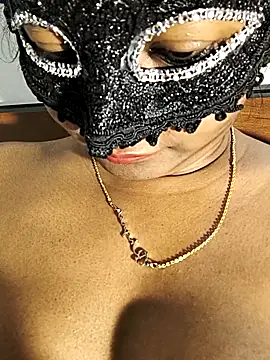 Snapshot of FANTASY_QUEEN_07 chatting on 10.29.25 FANTASY QUEEN 07 online show from 10.29.25