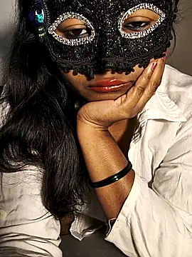 Snapshot of FANTASY_QUEEN_07 chatting on 11.07.25 FANTASY QUEEN 07 online show from 11.07.25