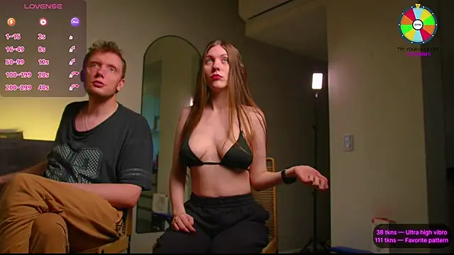 Snapshot of VunderSEX chatting on 10.26.25 VunderSEX online show from 10.26.25