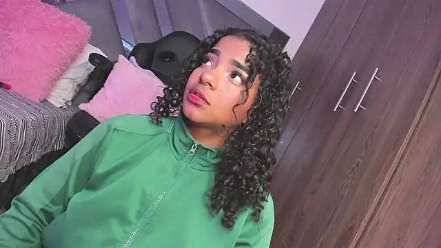 Iris hott1 online show from 12.07.24