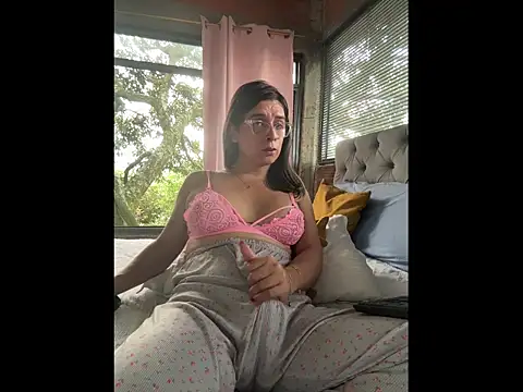 sweet jessicats online show from 02.04.26