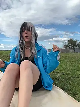 Snapshot of kinkygirl420x chatting on 03.22.25 kinkygirl420x online show from 03.22.25