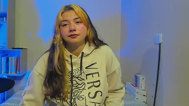 Snapshot of Amywhitexxxd chatting on 02.28.25 Amywhitexxxd online show from 02.28.25