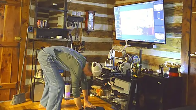 HARD 2QUIT online show from 10.25.25