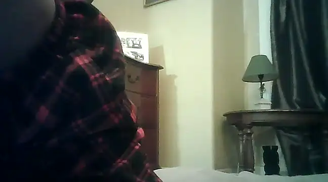 CaramelDipper online show from 12.15.24