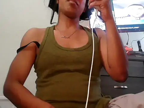 Snapshot of CaramelDipper chatting on 06.28.26 CaramelDipper online show from 06.28.26