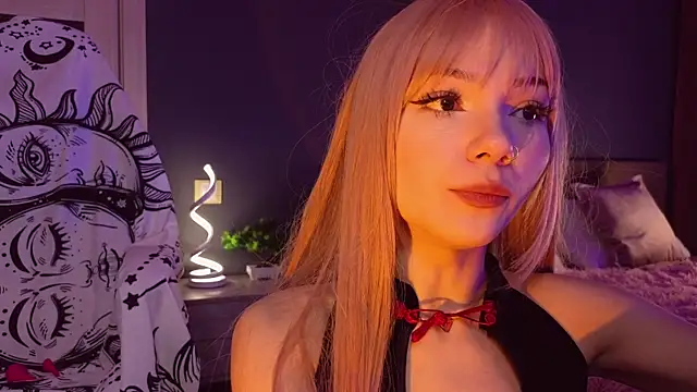 Snapshot of SandraBoyl chatting on 03.03.25 SandraBoyl online show from 03.03.25