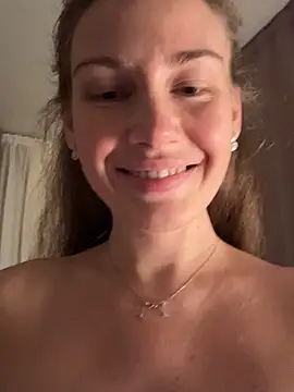 JasminJames online show from 10.18.25