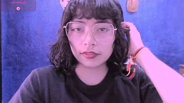 NinaYellow online show from 01.14.26