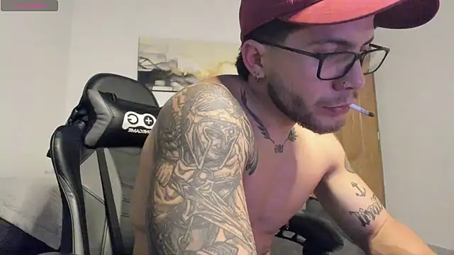 Snapshot of LucianSinclair chatting on 07.03.26 LucianSinclair online show from 07.03.26
