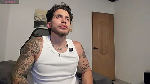 Snapshot of LucianSinclair chatting on 07.19.26 LucianSinclair online show from 07.19.26