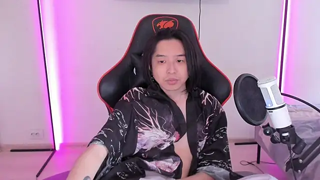 Snapshot of wexlee7 chatting on 10.03.25 wexlee7 online show from 10.03.25