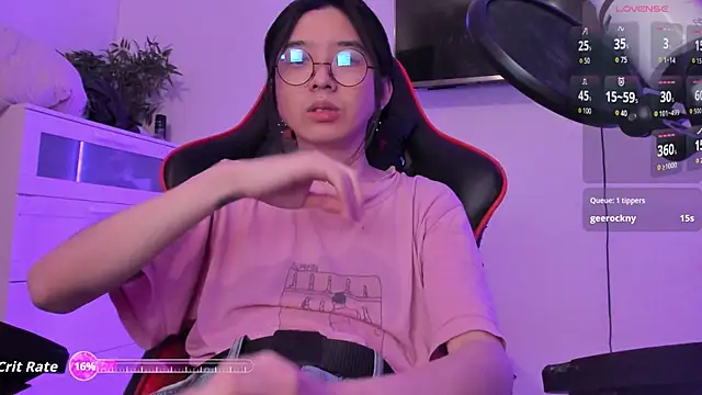 Snapshot of wexlee7 chatting on 10.24.25 wexlee7 online show from 10.24.25