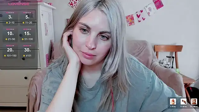 Snapshot of pawpaws chatting on 06.22.26 pawpaws online show from 06.22.26