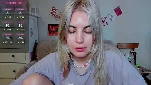 Snapshot of pawpaws chatting on 07.16.26 pawpaws online show from 07.16.26