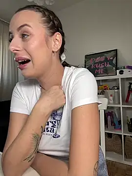 Hii Lolla online show from 01.29.25