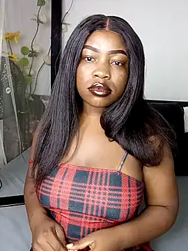 Snapshot of rosey_cheeks chatting on 09.28.25 rosey cheeks online show from 09.28.25