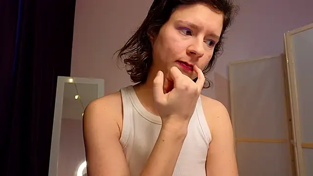 Snapshot of Dana_Magicall chatting on 12.18.24 Dana Magicall online show from 12.18.24